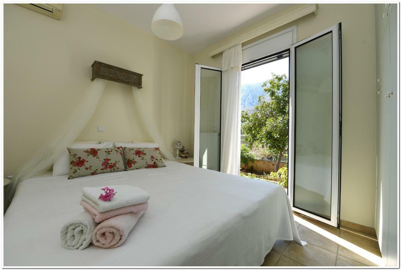 Cozy Home With Great View In Ancient Corinth Экстерьер фото