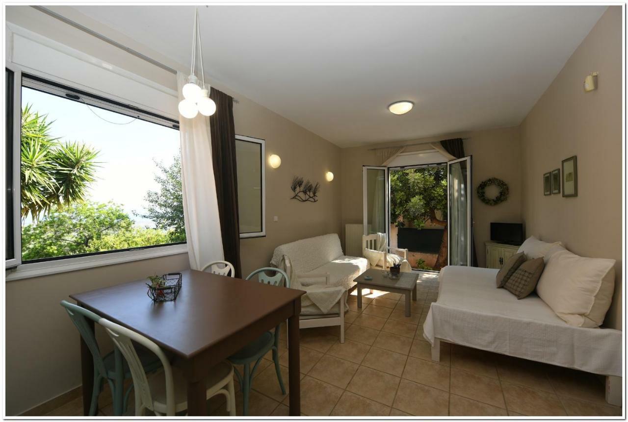 Cozy Home With Great View In Ancient Corinth Экстерьер фото
